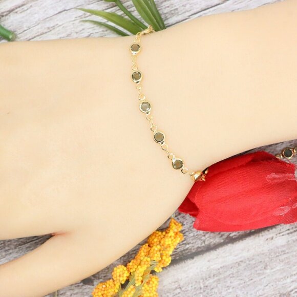 Trendy Bracelet for Girls & Women – Cute, Adjustable & Gift-Ready | MLCRC1935 - Picture 5 of 10